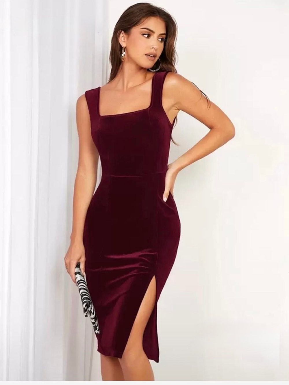 Square Neck Velvet Midi Dress in Wine